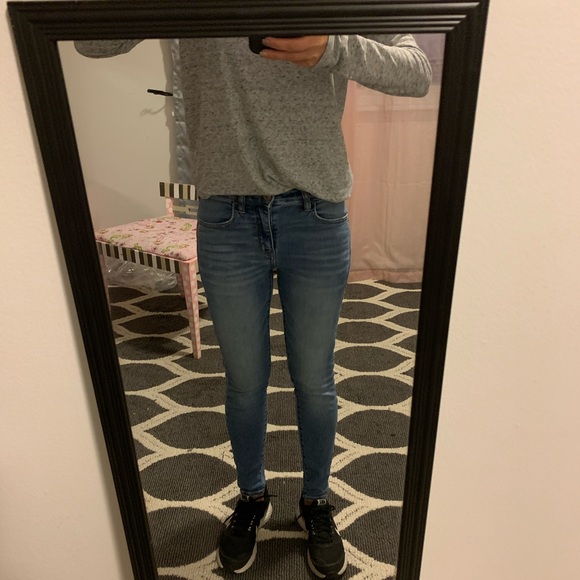 AE American Eagle hi rise jegging Jean 2 short - Picture 2 of 7